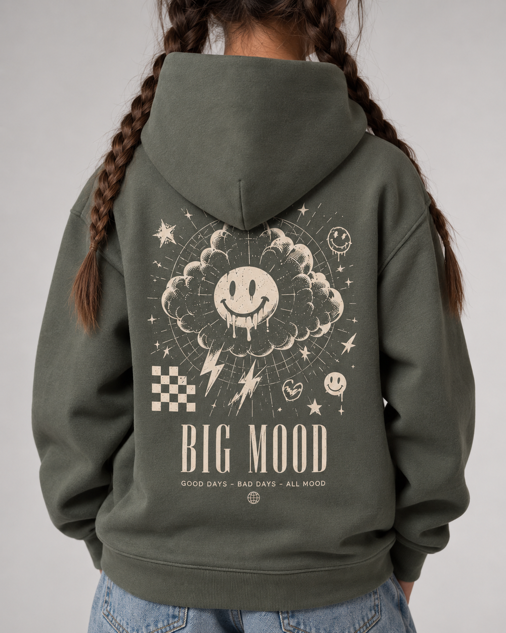 BIG MOOD Kids Hoodie Organic Khaki – Printdetail getragen