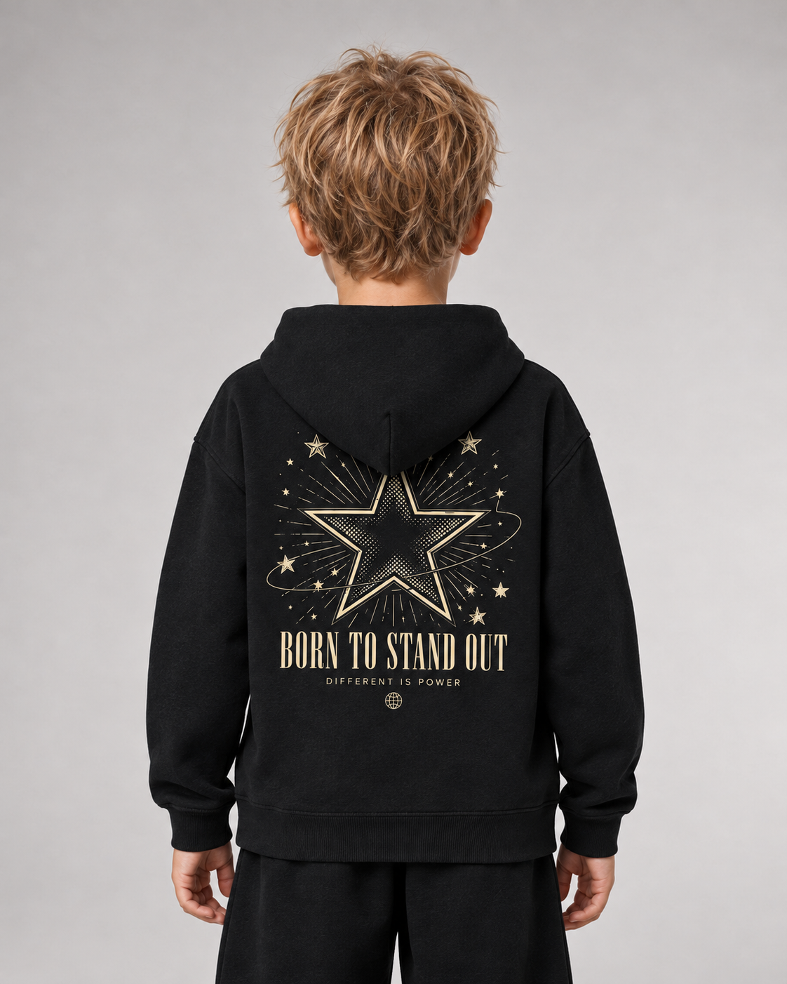 BORN TO STAND OUT Kids Hoodie Black – Rückenansicht getragen
