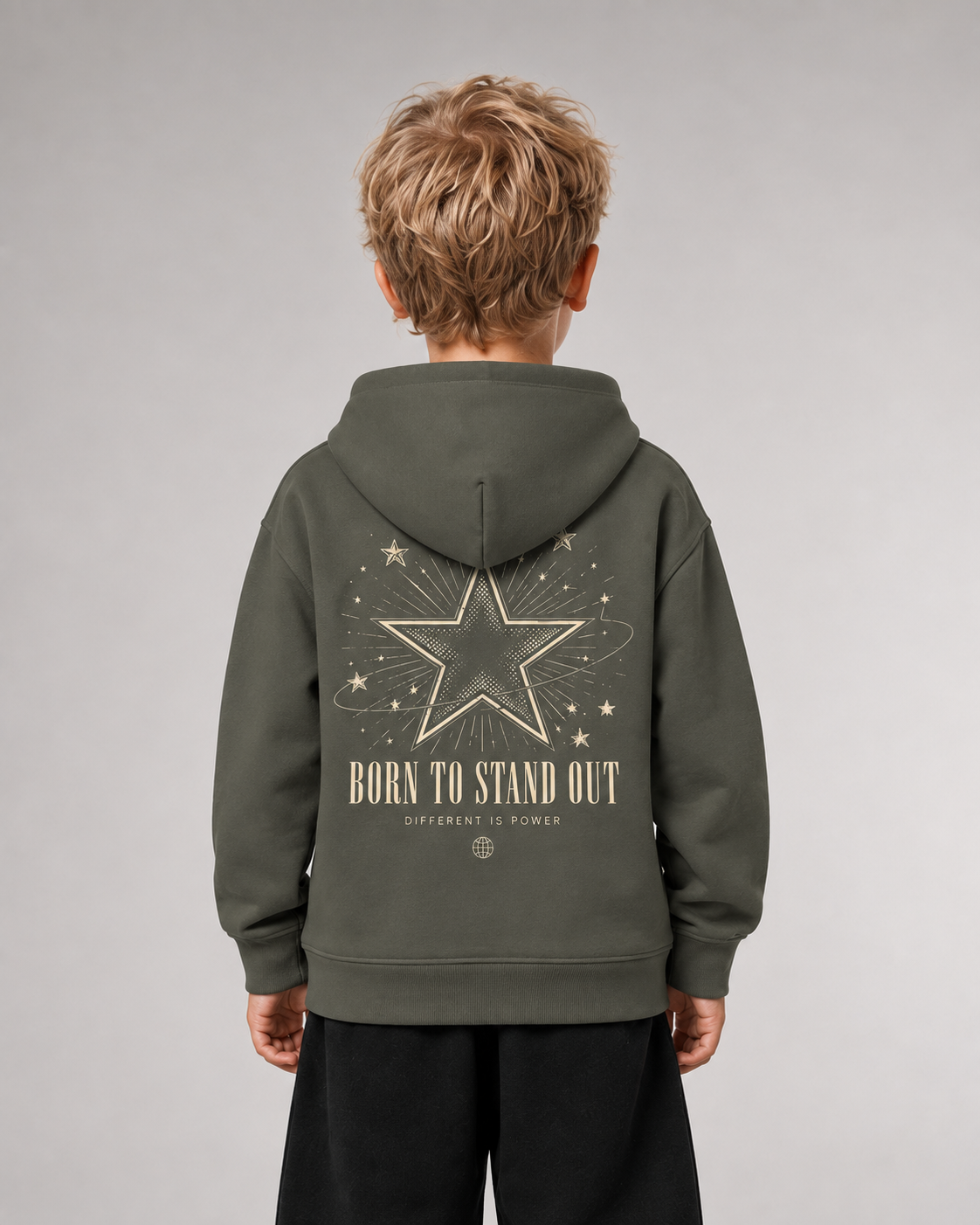 BORN TO STAND OUT Kids Hoodie Organic Khaki – Rückenansicht getragen