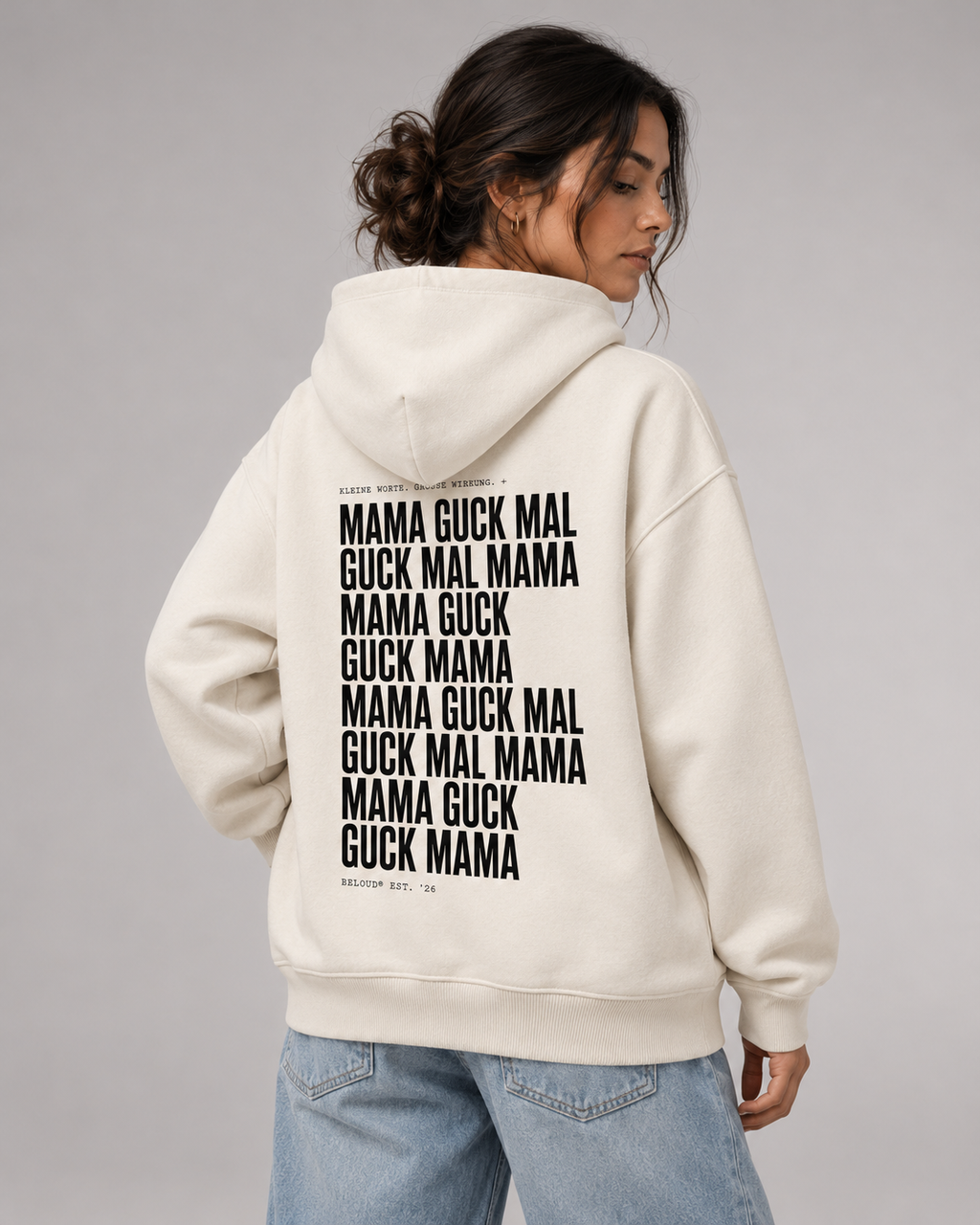 GUCK MAL MAMA Eltern Oversize Hoodie – Ivory – Dreiviertel-Rückenansicht