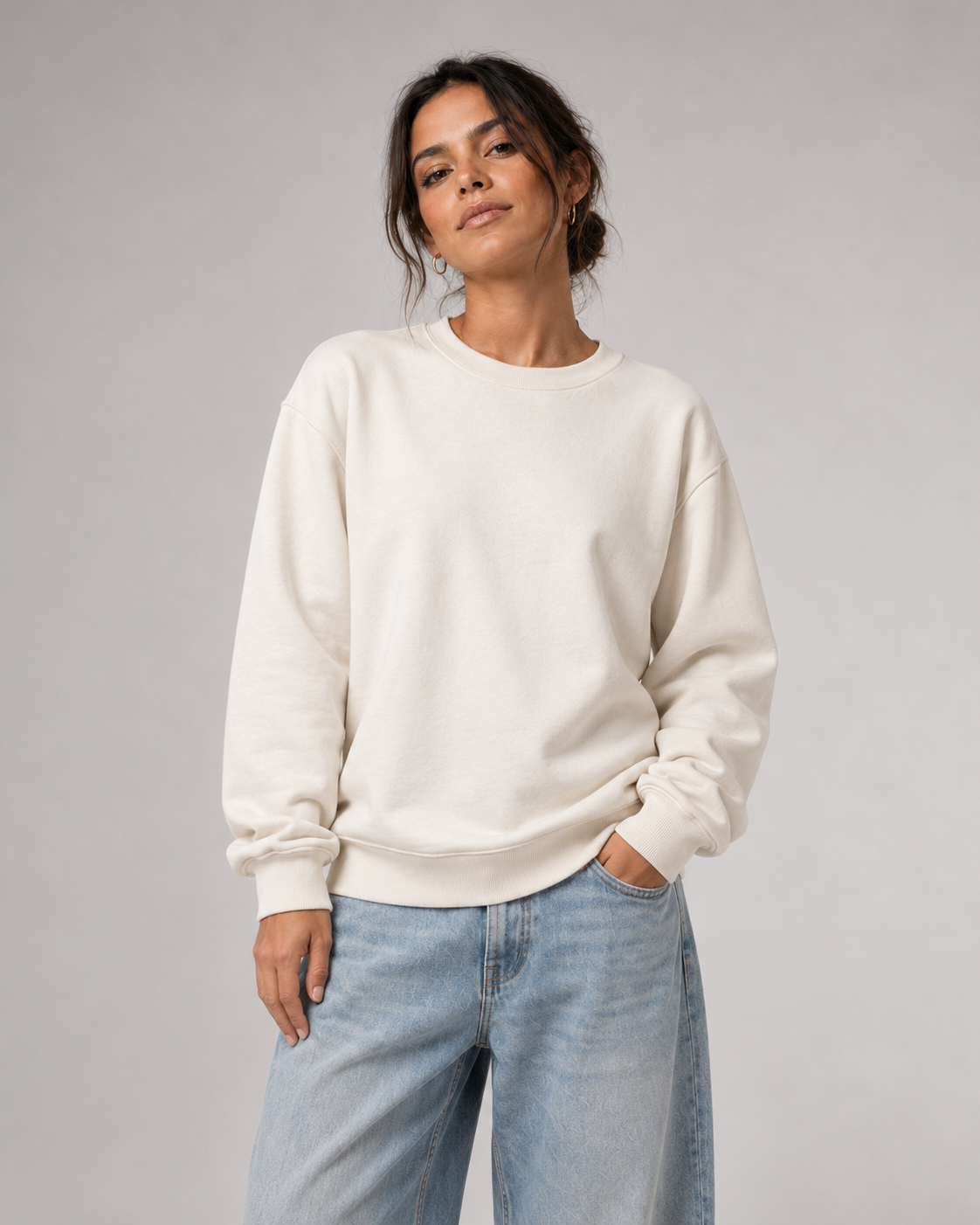 GUCK MAL MAMA Eltern Oversize Sweater – Ivory – Frontansicht Halfbody