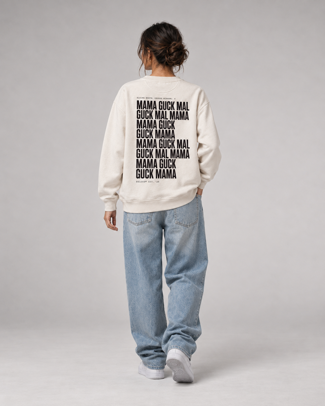 GUCK MAL MAMA Eltern Oversize Sweater – Ivory – Rückenansicht Fullbody
