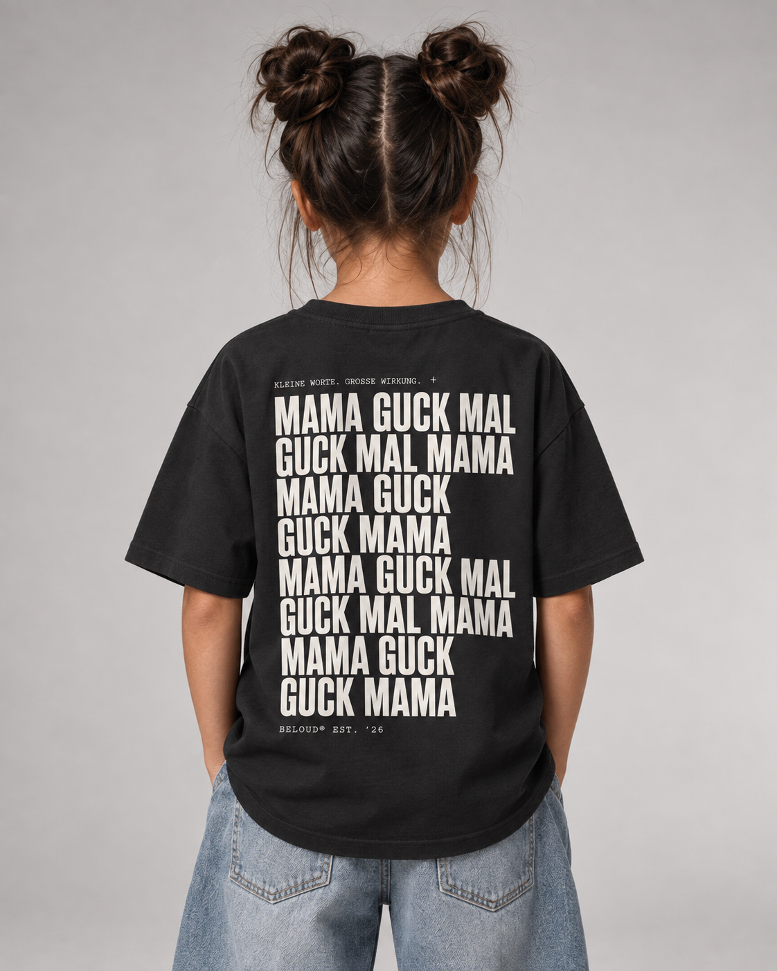 GUCK MAL MAMA Kids Shirt Black – Rückenansicht Halfbody
