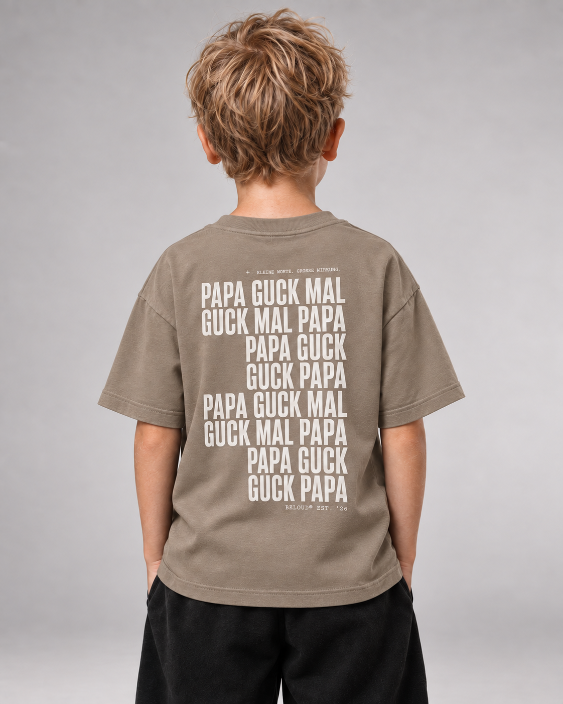 GUCK MAL PAPA Kids Shirt – Wet Sand – Rückenansicht Halfbody