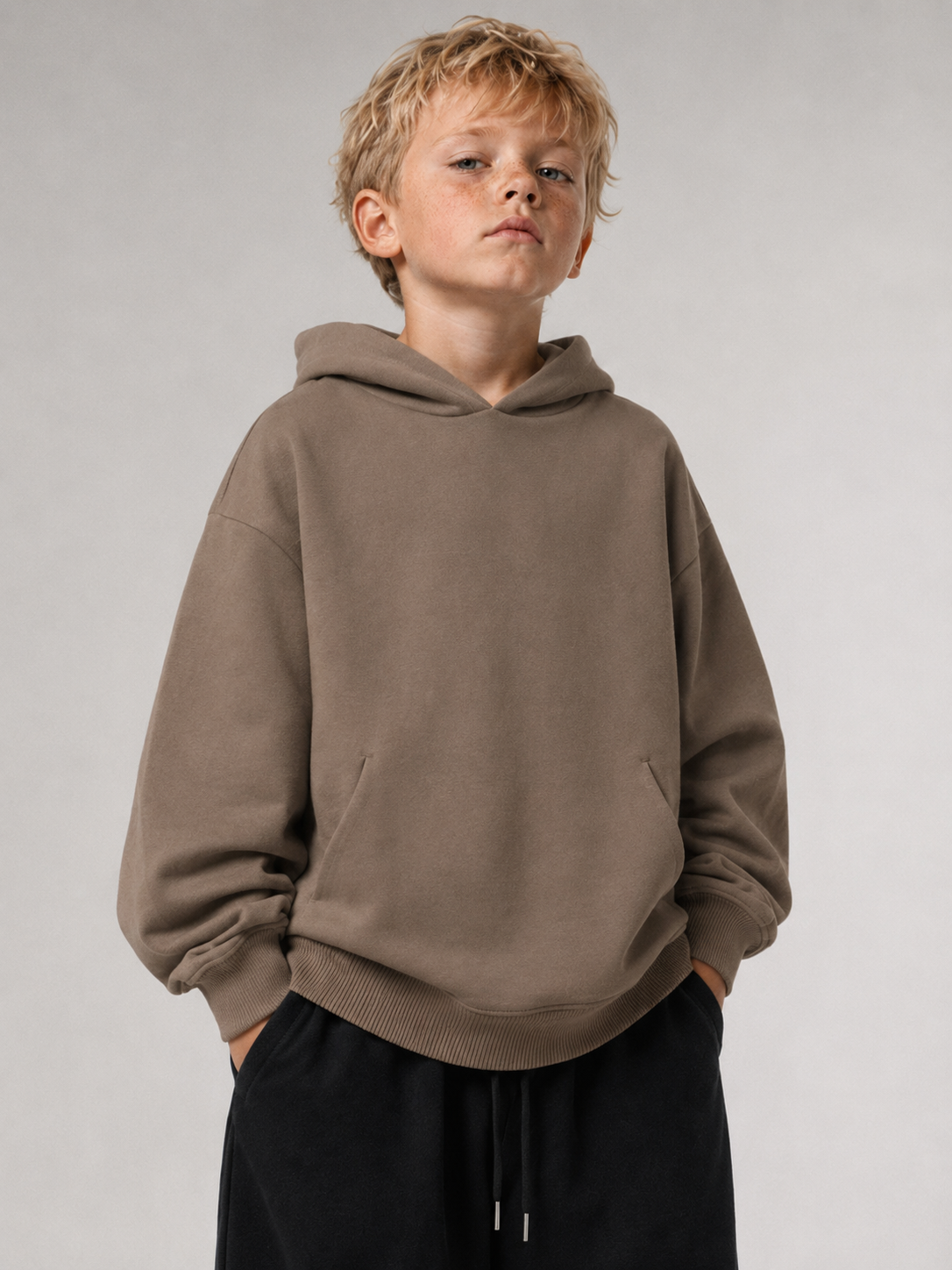 NO HOMEWORK JUST VIBES Oversize Hoodie von BELOUD – Premium Kids-Streetwear