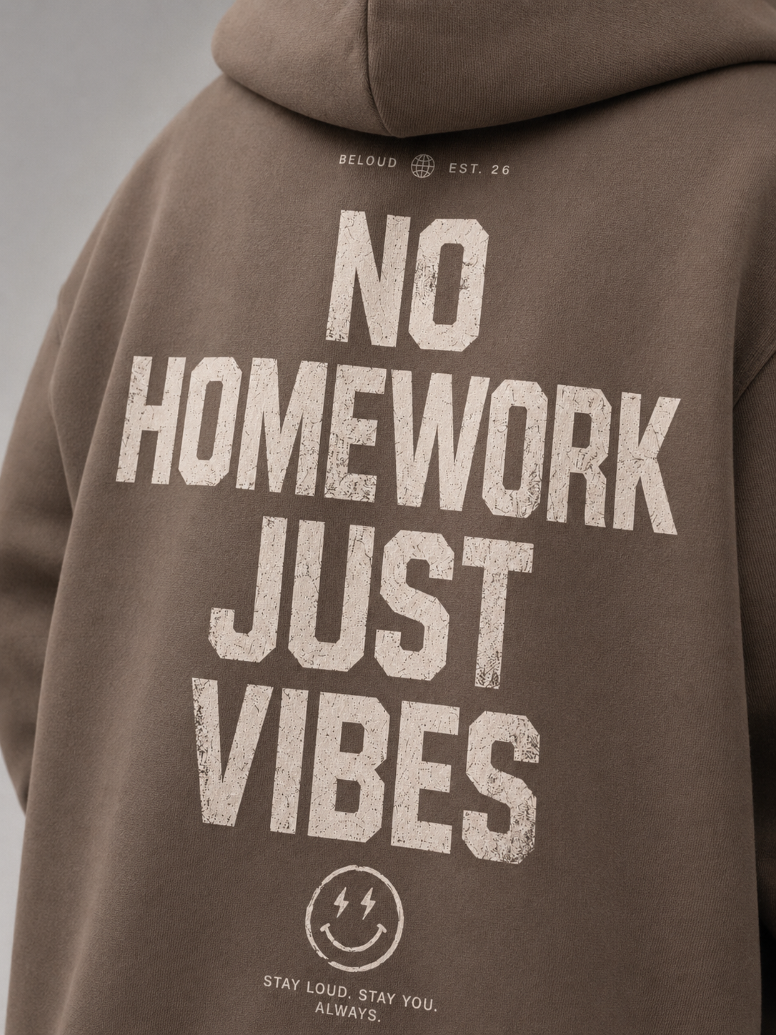 NO HOMEWORK JUST VIBES Oversize Hoodie von BELOUD – Premium Kids-Streetwear