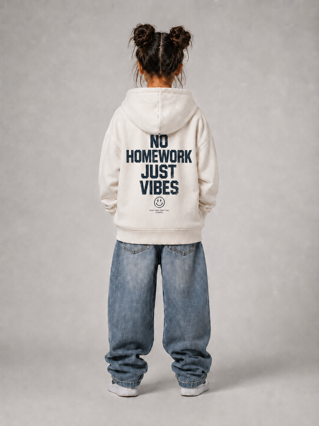 NO HOMEWORK JUST VIBES Oversize Hoodie von BELOUD – Premium Kids-Streetwear
