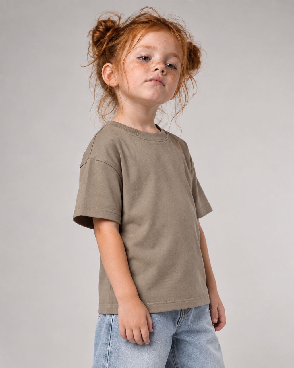 KITA CREW Kids Shirt – Wet Sand – Seitenansicht Fit