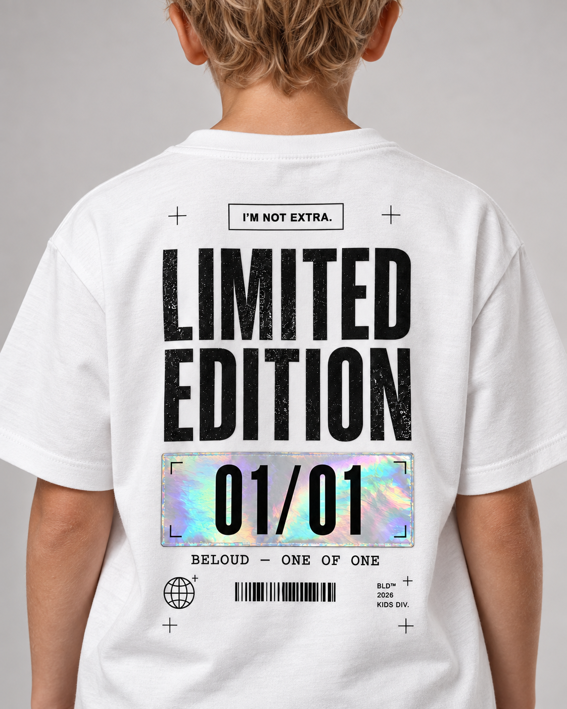 LIMITED EDITION Kids Shirt – White – Getragenes Printdetail