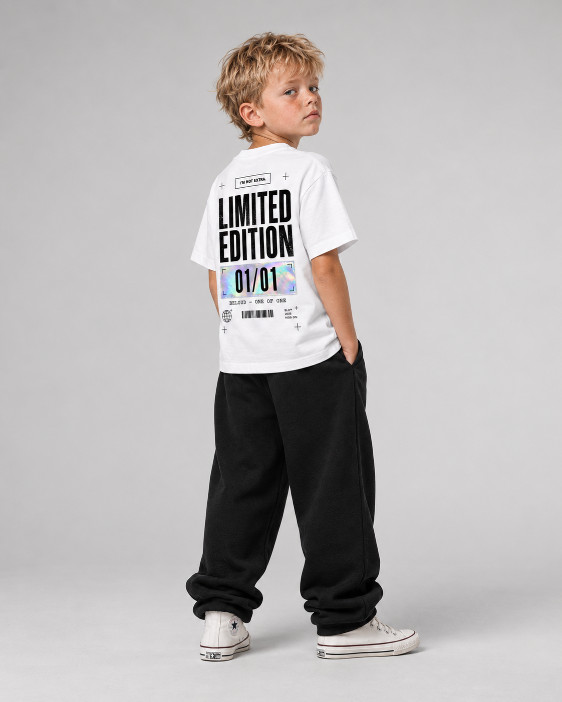 LIMITED EDITION Kids Shirt – White – Dreiviertel-Rücken Fullbody
