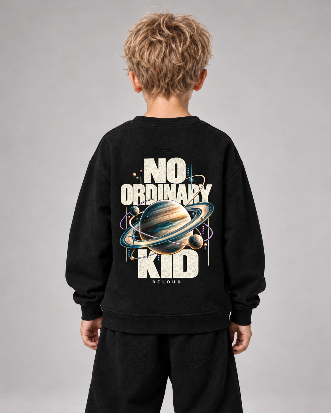 BELOUD NO ORDINARY KID Kids Sweater – Black – Rückenansicht Halfbody